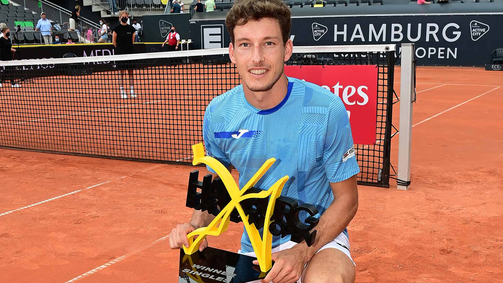 carreno-busta-hamburg-2021-trophy