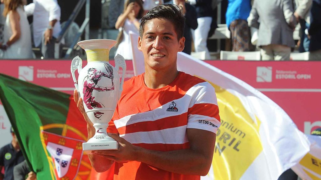 baez-estoril-2022-final-trophy