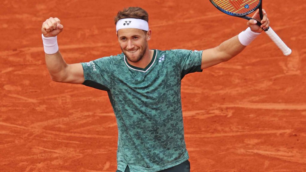 ruud-roland-garros-2022-r4-celebration