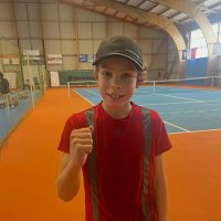 TE: Niko Brolih med najboljših osem