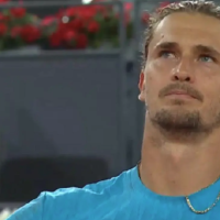 Alexander Zverev je pozno ponoči v Madridu premagal Jakuba Menšíka v dramatičnem dvoboju