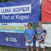 U12 Luka Koper: Niko Brolih po zmagi v dvojicah lahko osvoji še lovoriko med posamezniki!