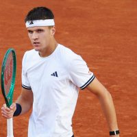 V polfinalu Pariza tudi Zverev in Menšik